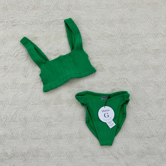 Hunza G Other - NWT Hunza G emerald green bikini set